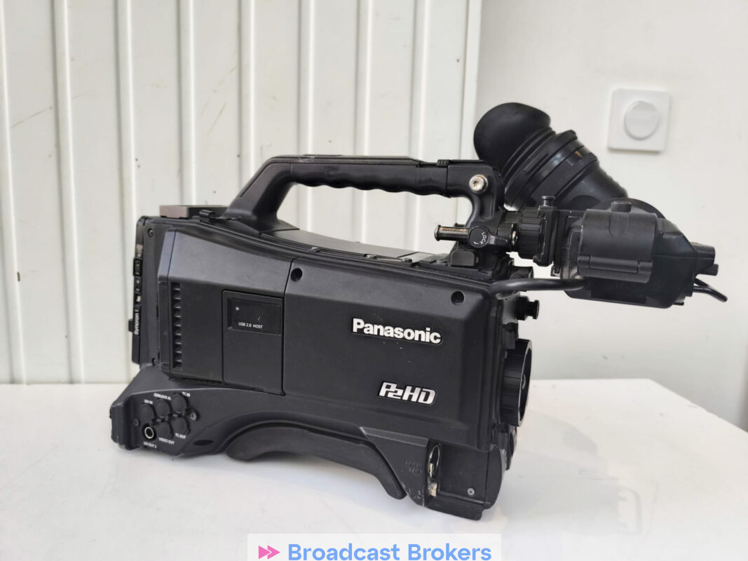 PANASONIC P2 HD AJ-PX5000G AJ-HVF21KG B4 CAMCORDER