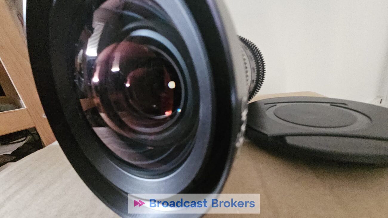Home : Broadcast Brokers: Professional Audiovisual Equipment 38 ANGENIEUX OPTIMO STYLE 16-40mm PL MOUNT ZOOM