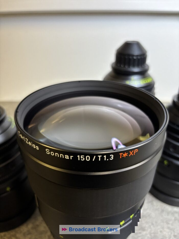 ARRI MASTER PRIME: 14mm T1.3 -100mm Macro T2 -135mm T1.3 -150mm T1.3 feet - Image 5