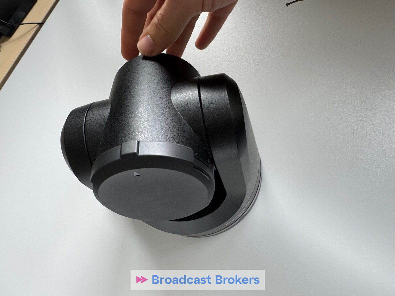 AW-UE100KE 01 Panasonic AW-UE100KE 4K - Image 2