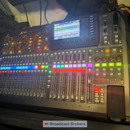 BEHRINGER X32