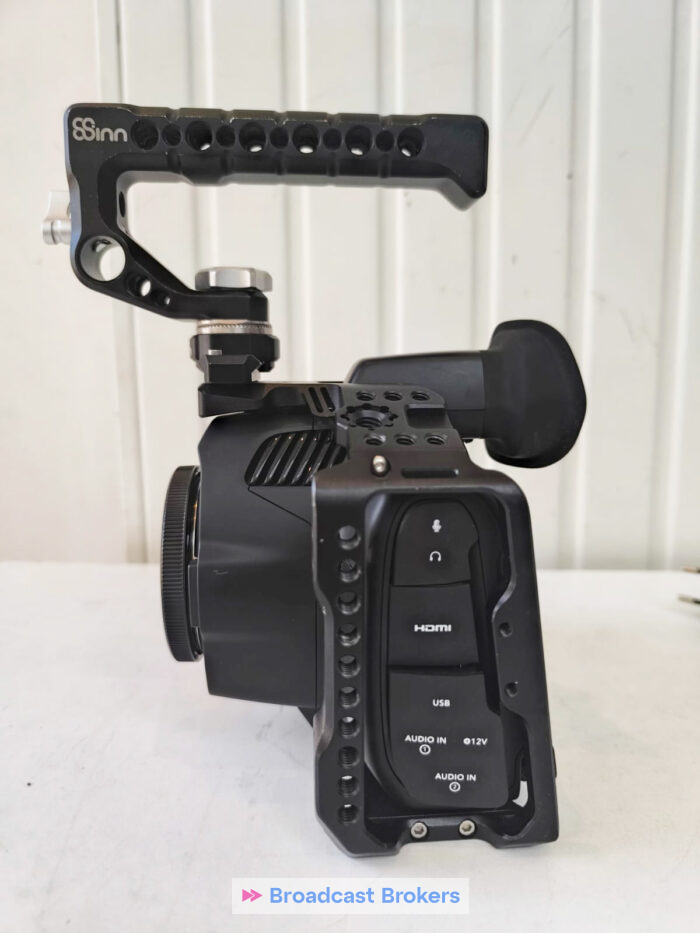 Blackmagic Design POCKET CINEMA CAMERA 6K PRO EF - Image 6