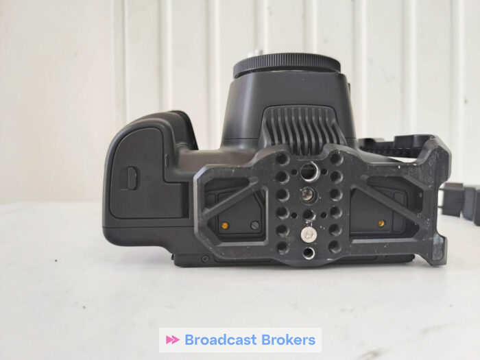 Blackmagic Design POCKET CINEMA CAMERA 6K PRO EF - Image 9