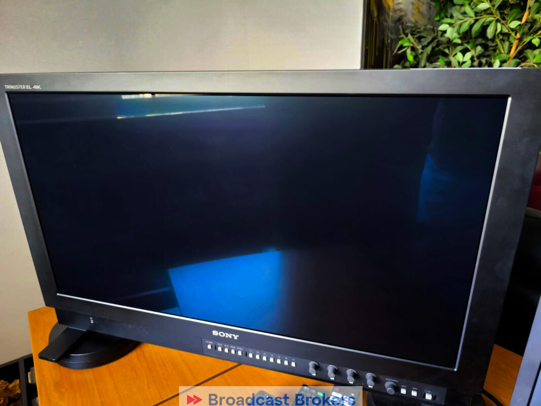 SONY BVM-X300 OLED MONITOR