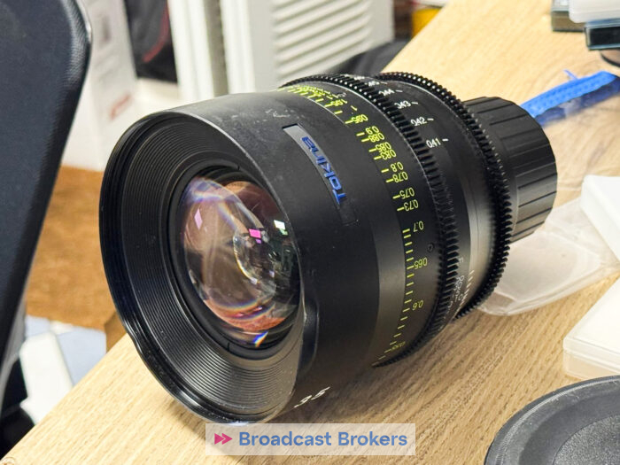 TOKINA VISTA 35mm PL 02